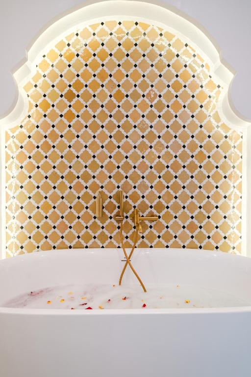 Riad Free People & Spa – rénovation et décoration de riad par MF INTERIORS, vue 7